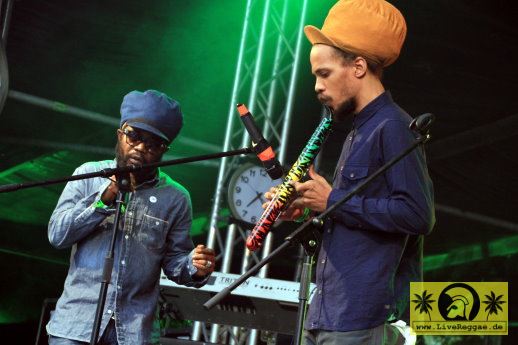 Jah Bami (TT) with The Suns Of Dub 21. Reggae Jam Festival - Bersenbrueck 24. Juli 2015 (11).JPG